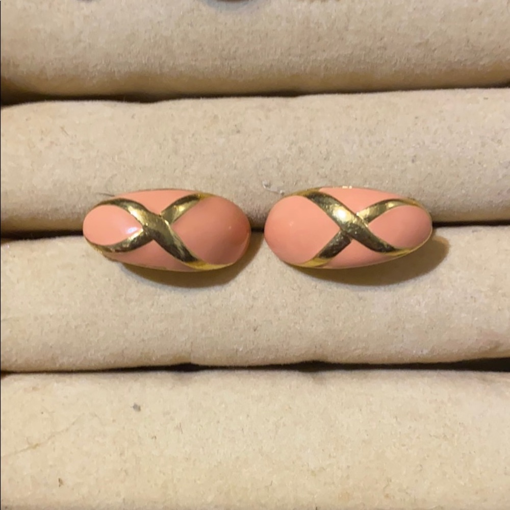Avon oblong clip on earrings